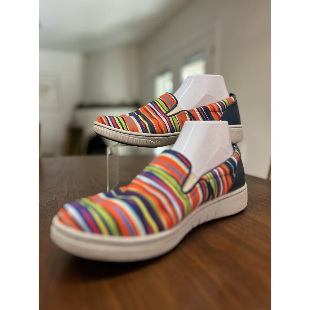 Dansco Belle Rainbow Fabric Women’s Slip On Sneaker Size 11